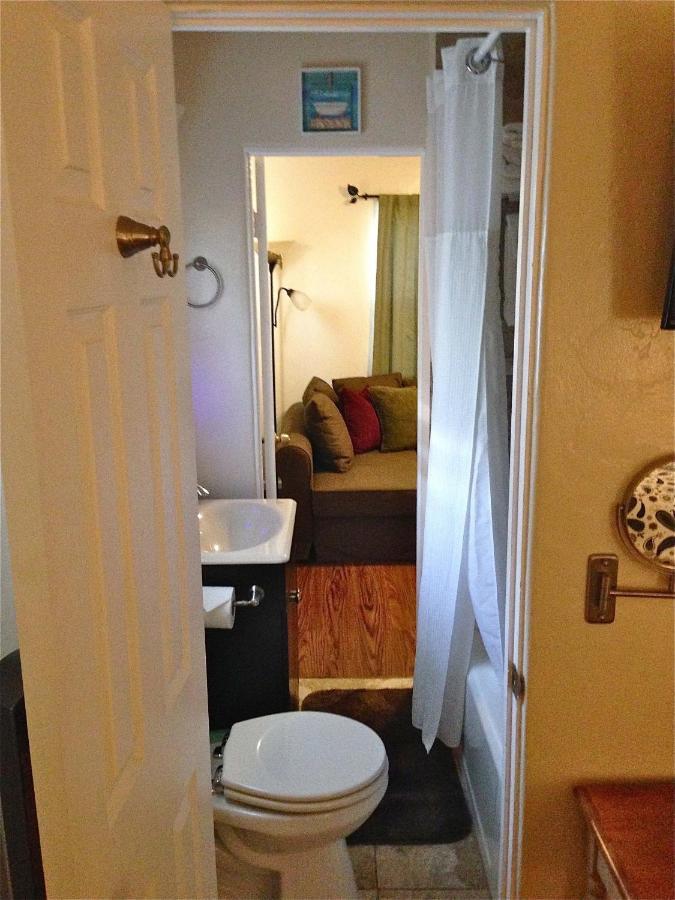 Blue Heron Cottages San Diego Room photo
